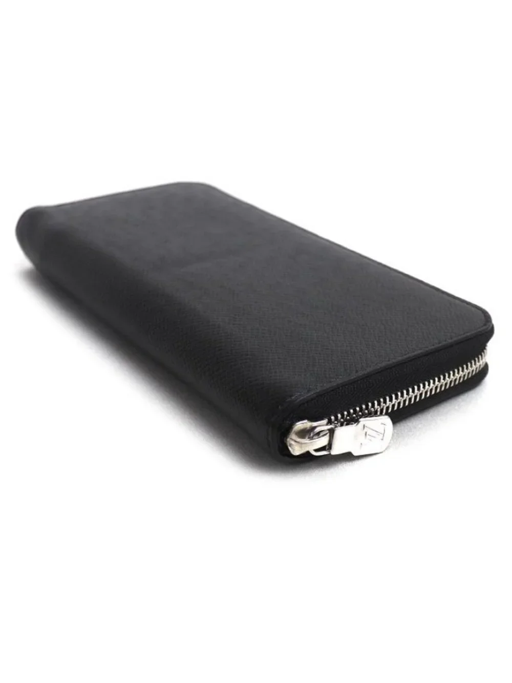 Louis Vuitton Zippy Wallet Horizontal Taiga Black